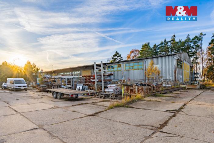 Prodej výrobních prostor, Lišov, 5377 m2