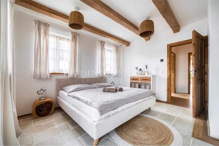 Prodej apartmánu, Lipí, 197 m2