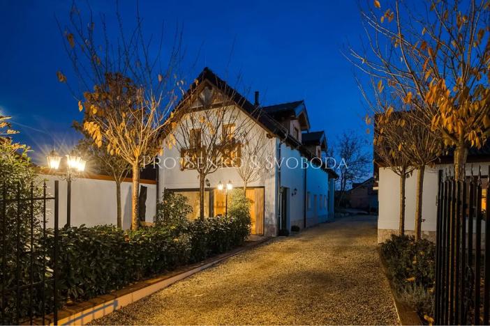 Prodej činžovního domu, Lipí, 197 m2