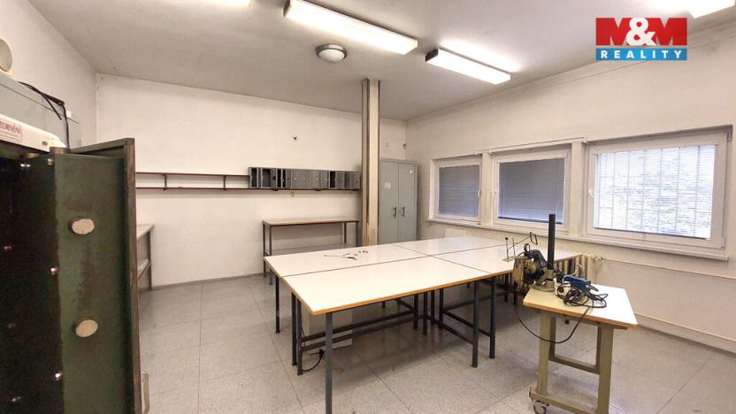 Pronájem obchodního prostoru, Ústí nad Orlicí, T. G. Masaryka, 500 m2