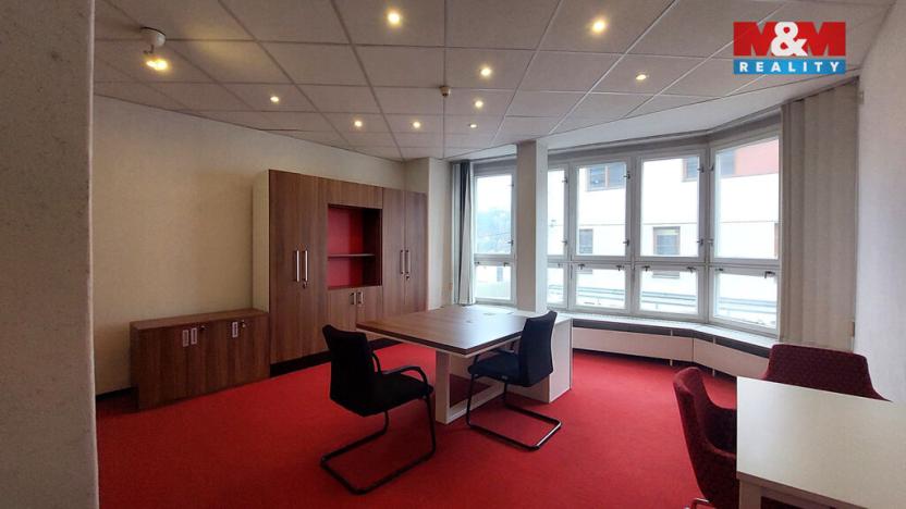 Pronájem obchodního prostoru, Ústí nad Orlicí, T. G. Masaryka, 35 m2