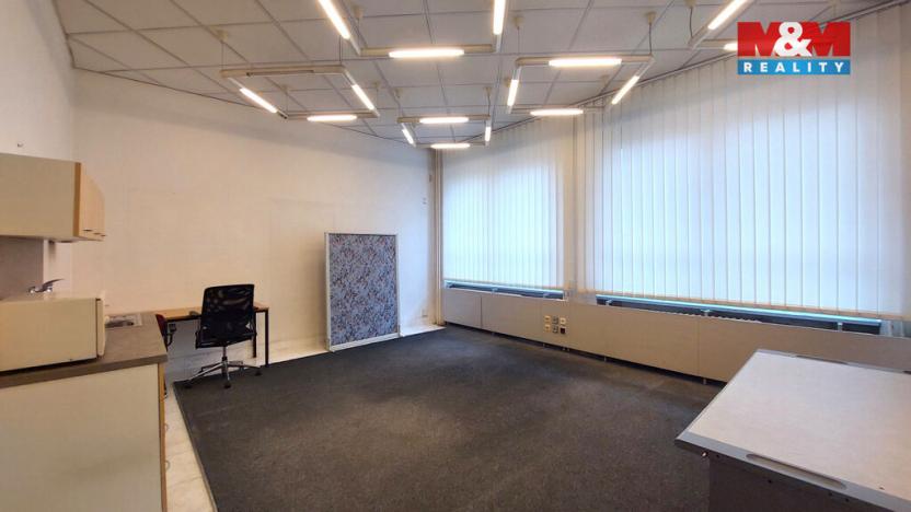 Pronájem obchodního prostoru, Ústí nad Orlicí, T. G. Masaryka, 35 m2