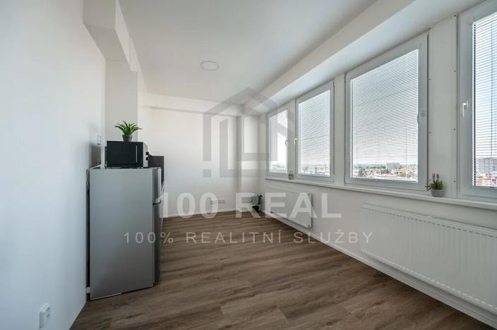 Pronájem bytu 1+kk, Hradec Králové, Průmyslová, 27 m2