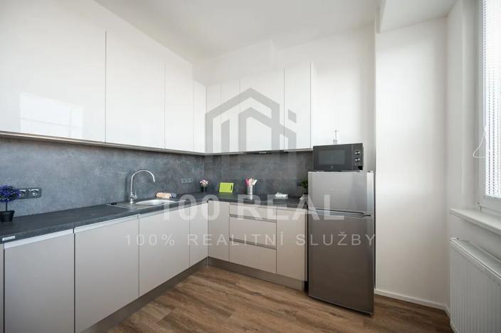 Pronájem bytu 1+kk, Hradec Králové, Průmyslová, 40 m2