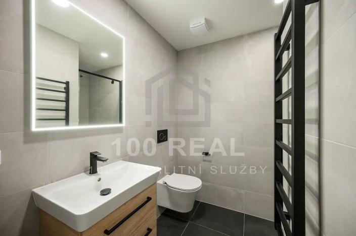 Pronájem bytu 1+kk, Hradec Králové, Průmyslová, 40 m2