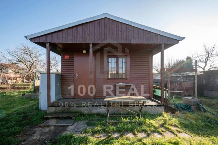 Pronájem chaty, Hradec Králové, Červený Dvůr, 25 m2