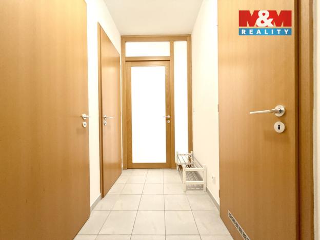 Pronájem bytu 1+kk, Praha - Prosek, Litoměřická, 52 m2