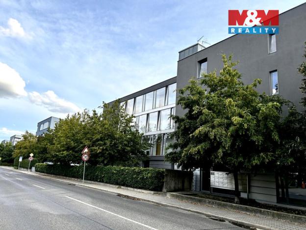 Pronájem bytu 1+kk, Praha - Prosek, Litoměřická, 52 m2