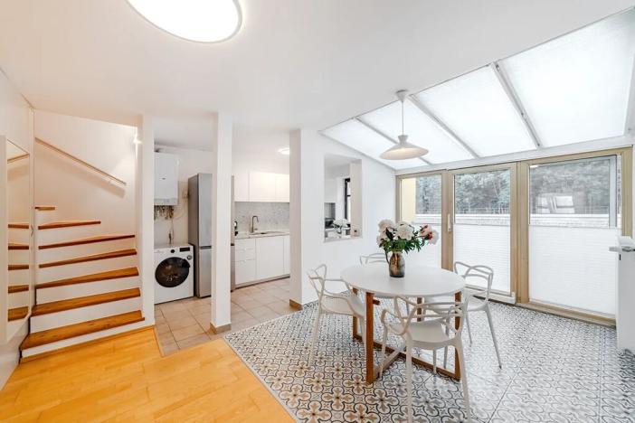 Pronájem bytu 3+kk, Praha - Karlín, Pernerova, 100 m2