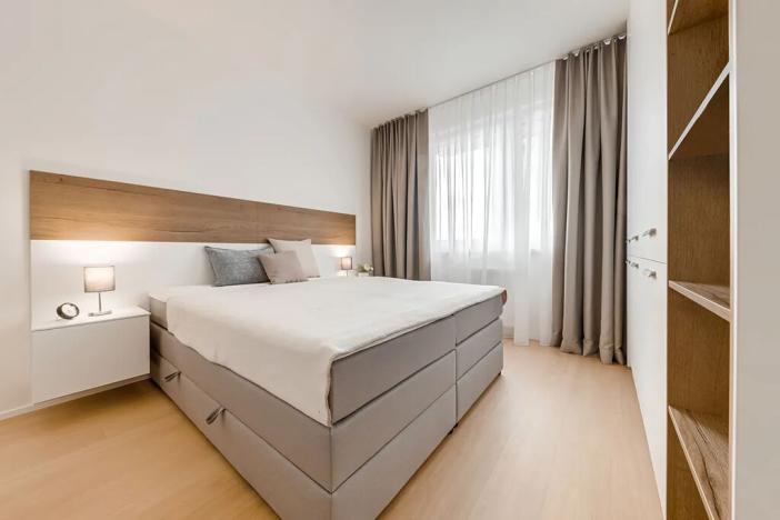 Pronájem bytu 3+kk, Praha - Vysočany, Hindlova, 63 m2