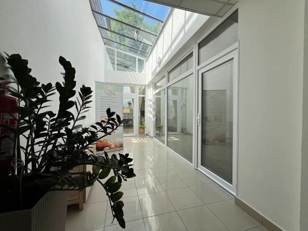 Prodej obchodního prostoru, Praha, 558 m2