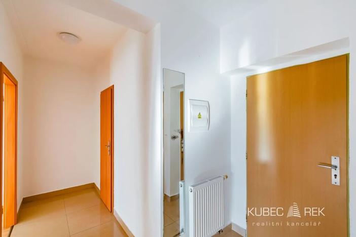 Pronájem bytu 2+kk, Tábor, Nad Obchvatem, 42 m2