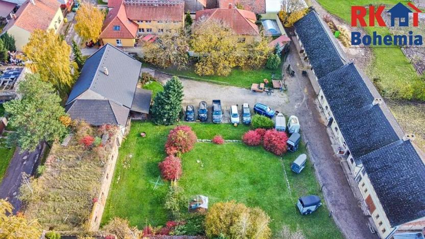 Prodej výrobních prostor, Břežany II, 3294 m2