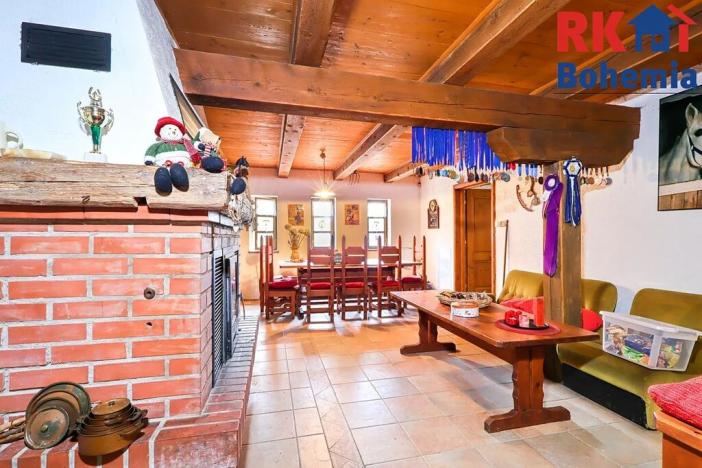 Prodej výrobních prostor, Břežany II, 3294 m2