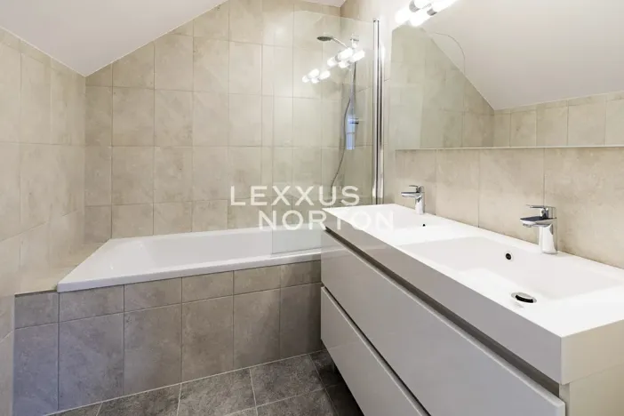 Pronájem vily, Praha - Nebušice, U Házů, 229 m2