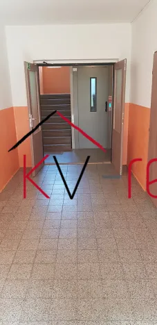 Prodej bytu 2+1, Hroznětín, Sídliště, 56 m2