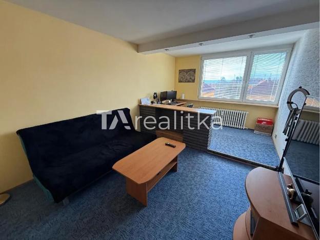 Prodej bytu 2+1, Opava, Hobzíkova, 55 m2