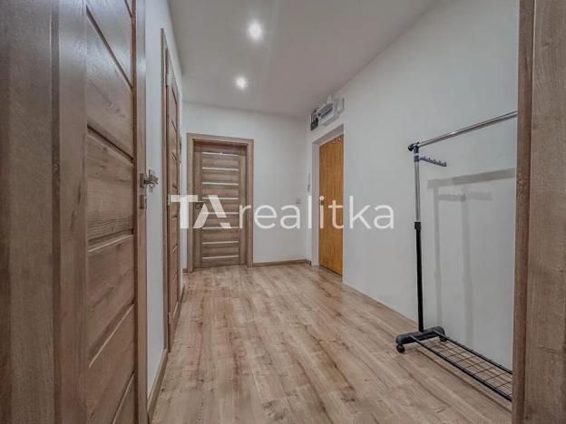 Pronájem bytu 2+1, Orlová, Kpt. Jaroše, 53 m2