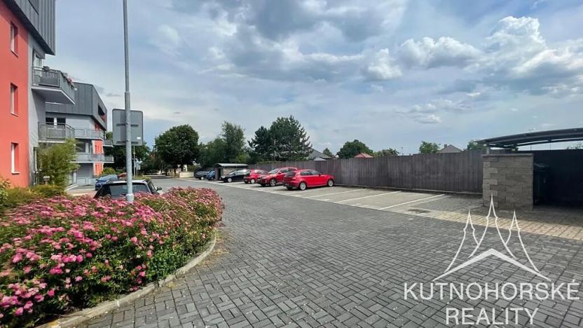 Pronájem garážového stání, Kutná Hora, Tyršova, 12 m2