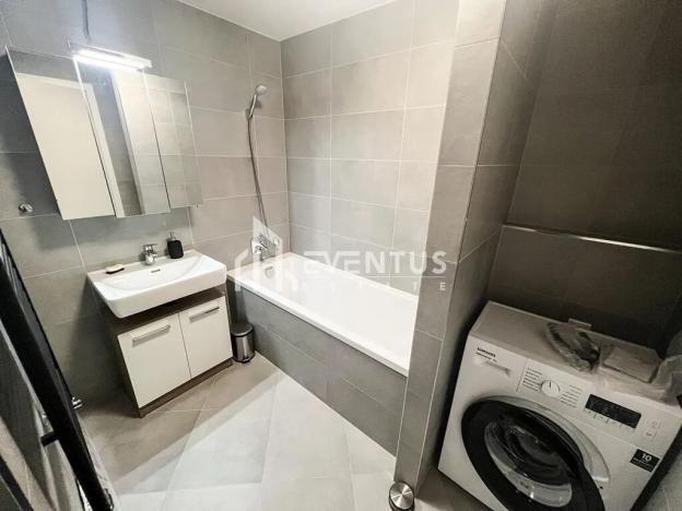 Pronájem bytu 2+kk, Praha - Holešovice, Jankovcova, 59 m2