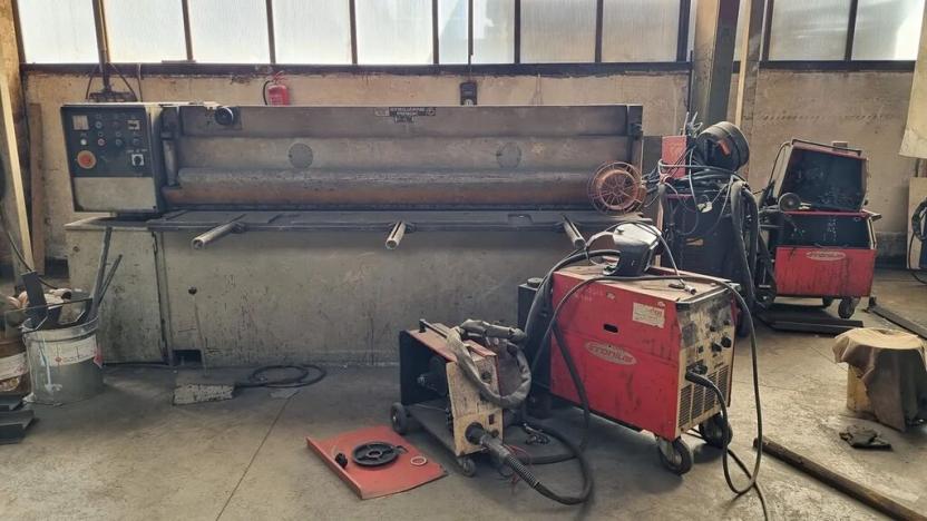 Prodej výrobních prostor, Kolín, K Dílnám, 1529 m2