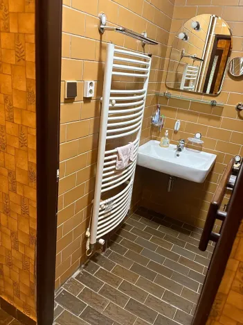 Pronájem rodinného domu, Praha - Motol, Bedrnova, 210 m2