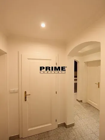 Pronájem bytu 3+1, Praha - Malá Strana, Hroznová, 73 m2