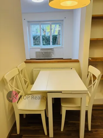 Pronájem bytu 2+kk, Praha - Smíchov, U Santošky, 47 m2