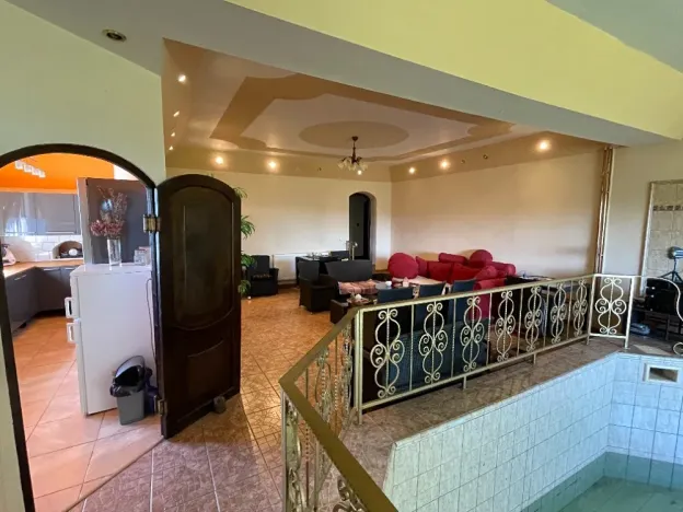 Pronájem vícegeneračního domu, Kynšperk nad Ohří, 600 m2