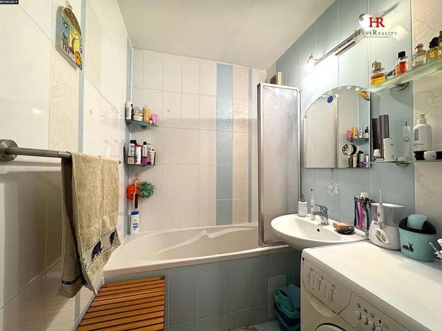 Prodej bytu 4+1, Kamenice, Sídliště II, 84 m2