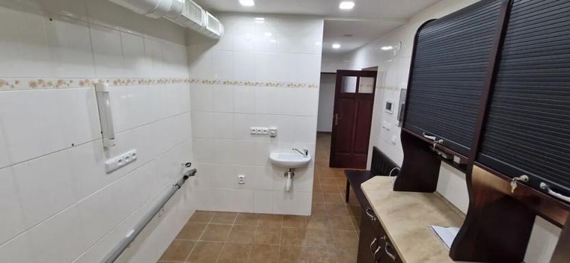 Prodej komerční nemovitosti, Luhačovice, Pod Léštím, 435 m2