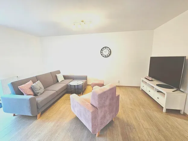 Pronájem bytu 2+kk, Jesenice, Cedrová, 66 m2