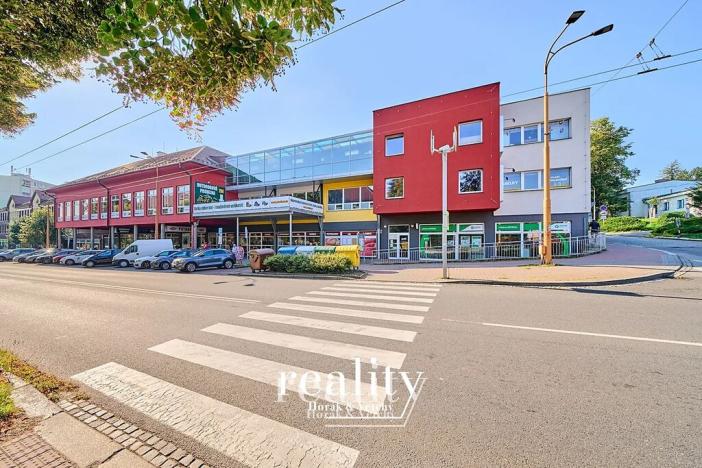 Pronájem obchodního prostoru, Jihlava, Žižkova, 183 m2