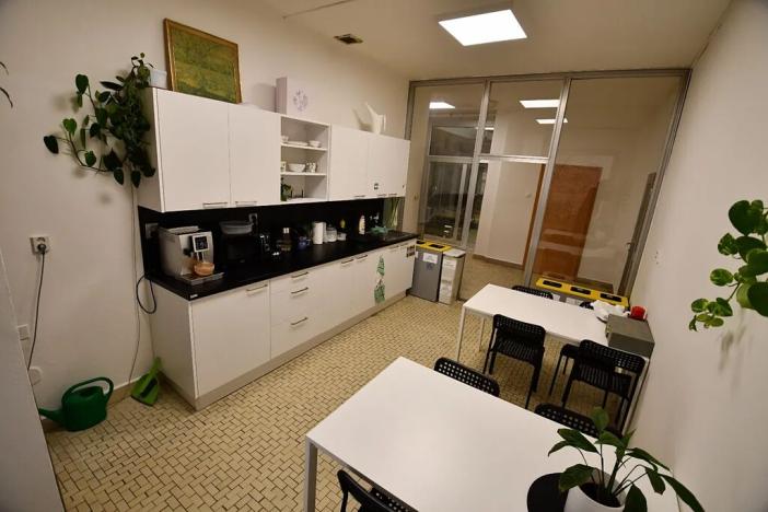 Pronájem kanceláře, Žďár nad Sázavou, Havlíčkovo nám., 230 m2