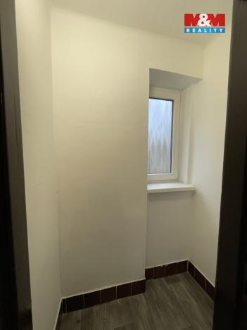 Pronájem bytu 2+1, Ústí nad Labem - Neštěmice, Železná, 48 m2