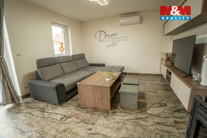 Prodej rodinného domu, Pouzdřany, Za Obecním úřadem, 207 m2