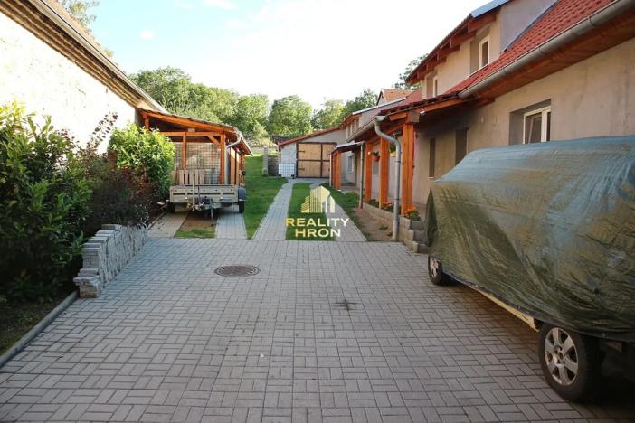 Prodej rodinného domu, Louny, 478 m2