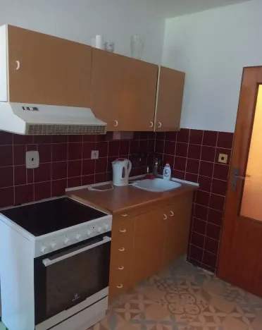 Pronájem bytu 1+kk, Tábor, Zborovská, 20 m2