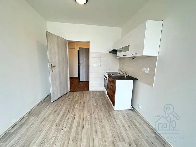 Pronájem bytu 1+kk, Škvorec, 24 m2