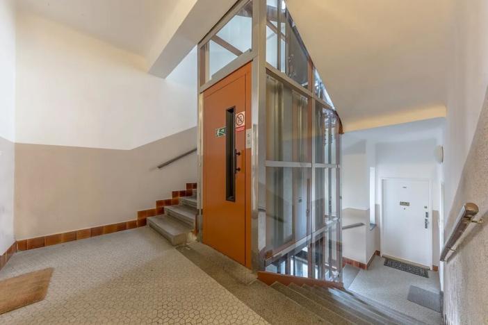 Prodej bytu 1+1, Praha - Podolí, Nedvědovo náměstí, 37 m2