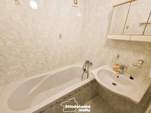 Pronájem bytu 2+kk, Praha - Háje, Mendelova, 42 m2