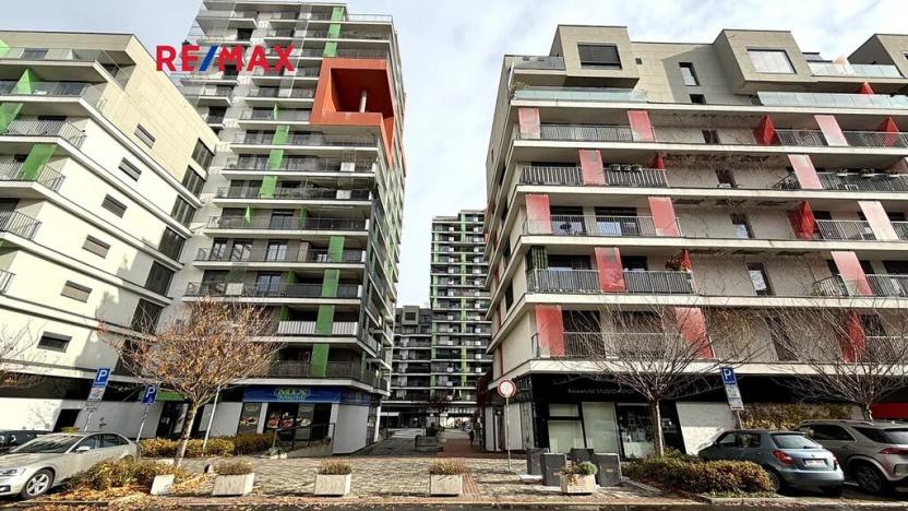 Pronájem bytu 1+kk, Praha - Malešice, Nad úžlabinou, 36 m2