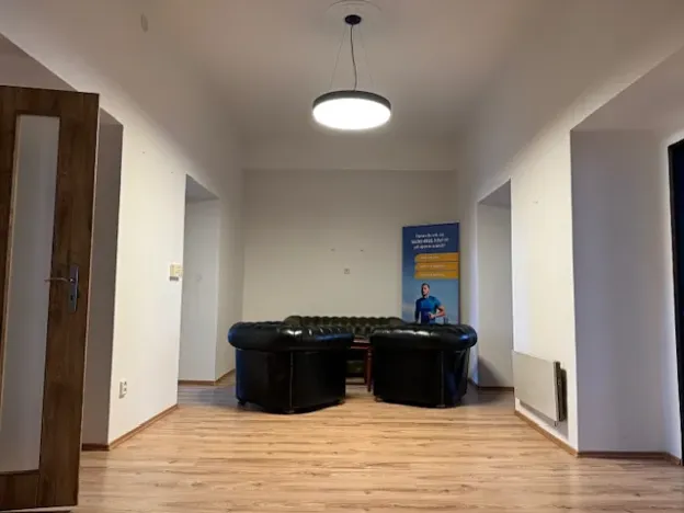 Pronájem kanceláře, Praha - Smíchov, Nádražní, 145 m2