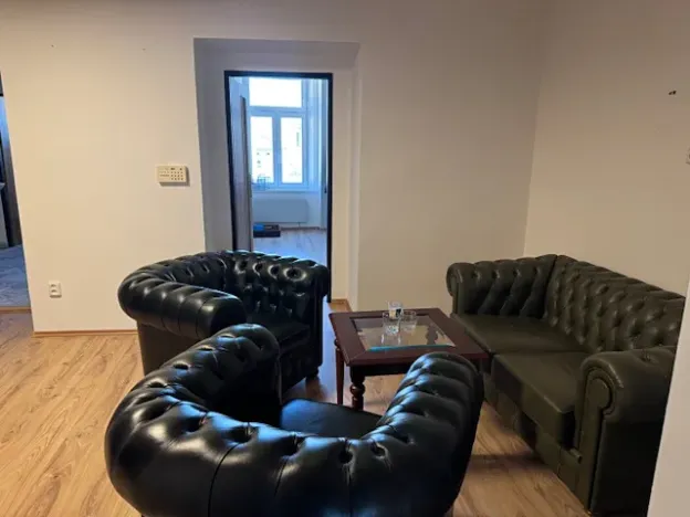 Pronájem kanceláře, Praha - Smíchov, Nádražní, 145 m2