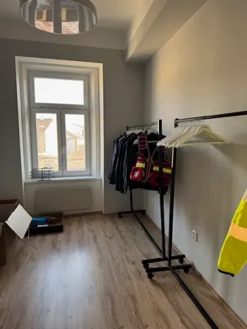 Pronájem kanceláře, Praha - Smíchov, Nádražní, 145 m2