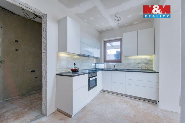 Prodej rodinného domu, Sadov - Lesov, 290 m2