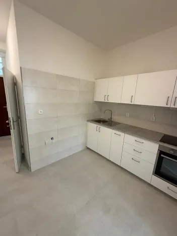 Pronájem bytu 1+1, Praha - Smíchov, Ostrovského, 35 m2