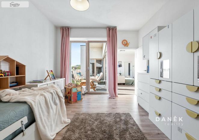 Prodej bytu 3+kk, Oslavany, náměstí 13. prosince, 76 m2