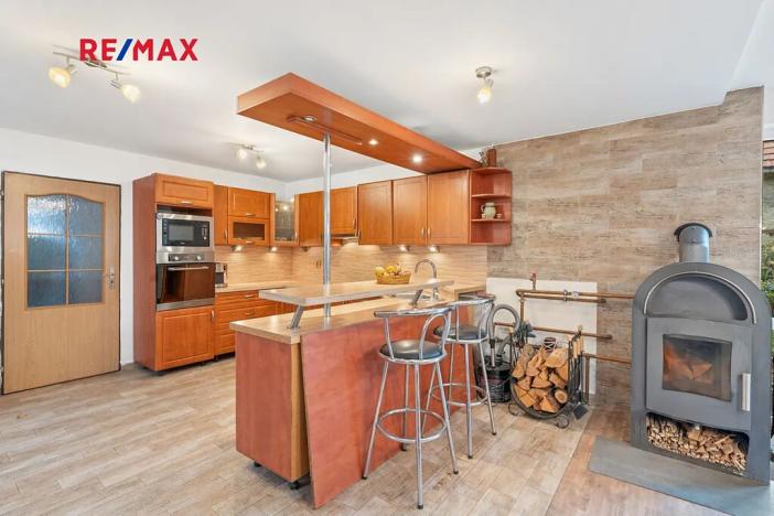 Prodej rodinného domu, Kounice, 192 m2