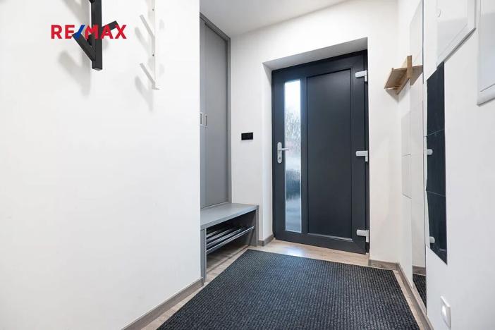 Prodej rodinného domu, Velká Dobrá, Pražská, 182 m2